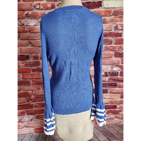 INC Blue Bell Sleeve Sweater Medium NWT - Picture 3 of 5